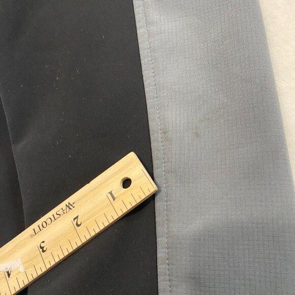 New Balance Mens Large Black Gray Full Zip Soft Shell Long Sleeve Jacket 130893 - Picture 9 of 13